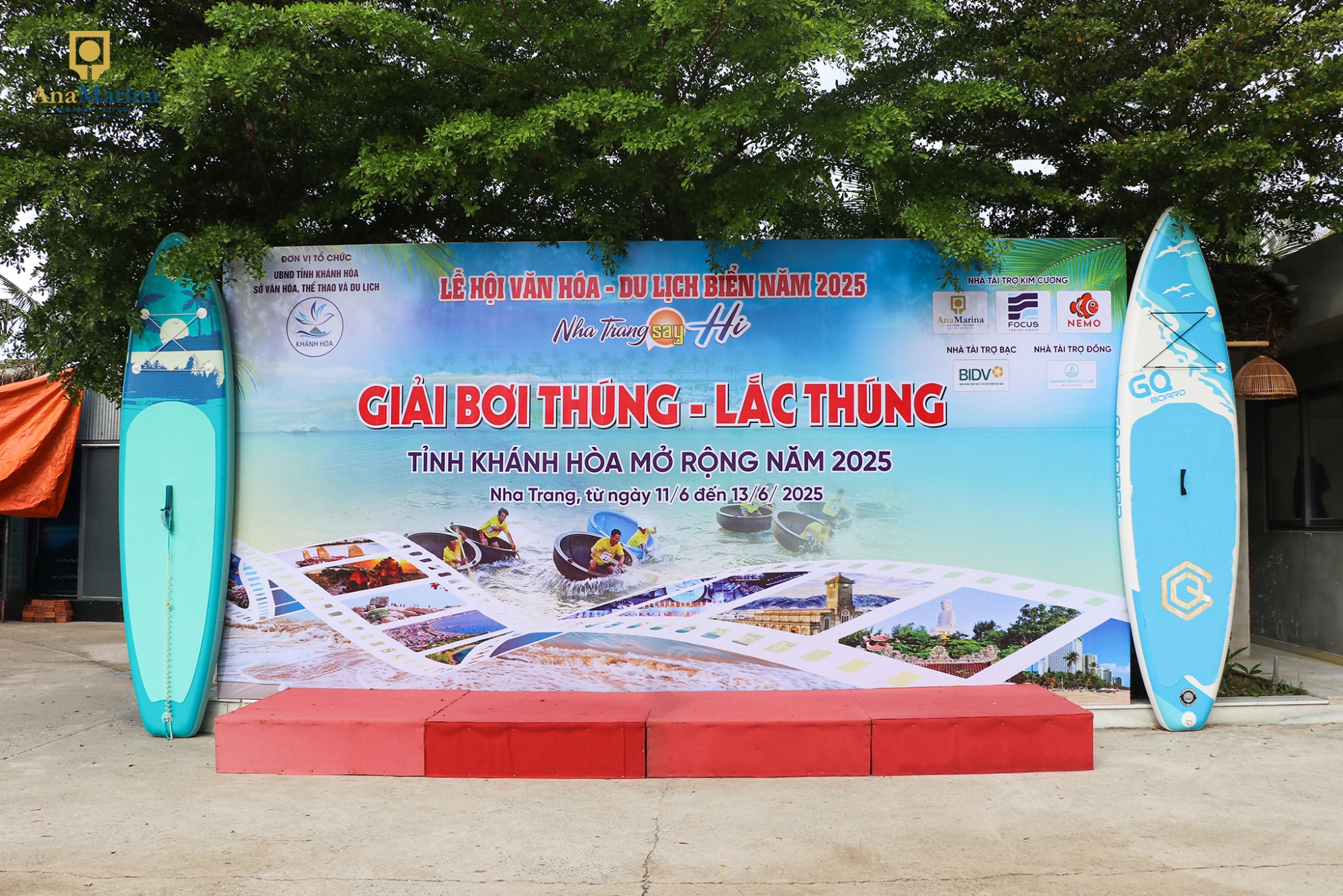 LỄ KHAI MẠC GIẢI ĐUA THUYỀN XÀ LÁCH VÀ THUYỀN RỘNG KHANH HOA 2025 ĐƯỢC TỔ CHỨC TẠI MARINA BEACH CLUB (ANA MARINA NHA TRANG)