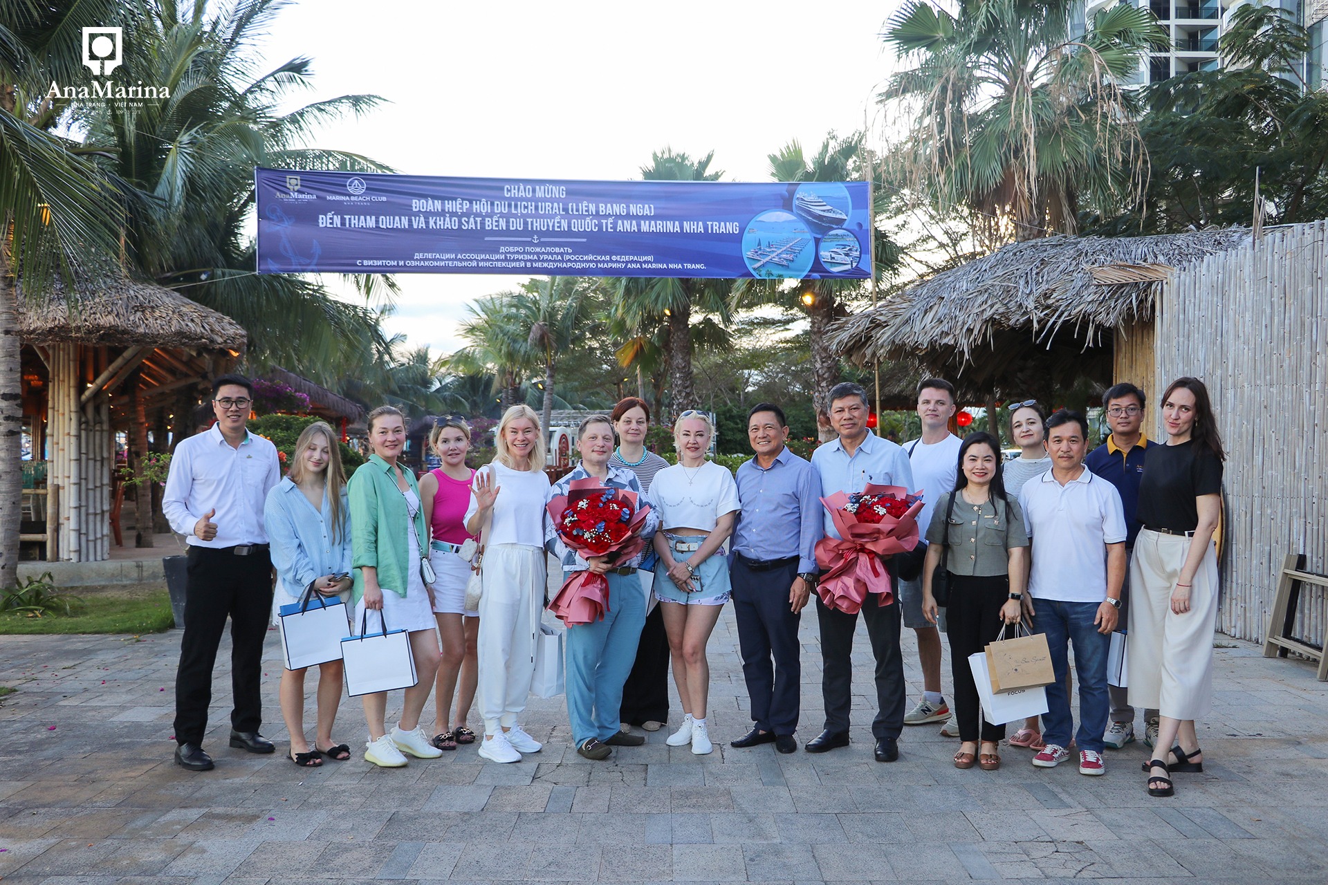 ANA MARINA NHA TRANG CHÀO MỪNG ĐOÀN ĐẠI BIỂU HIỆP HỘI DU LỊCH URAL (LIÊN BANG NGA)